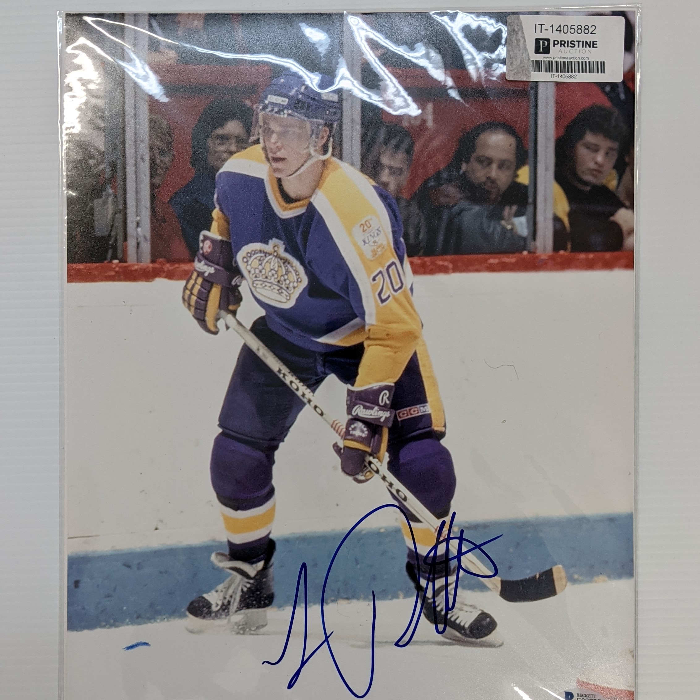 image de Luc Robitaille Photo signed (11x18)